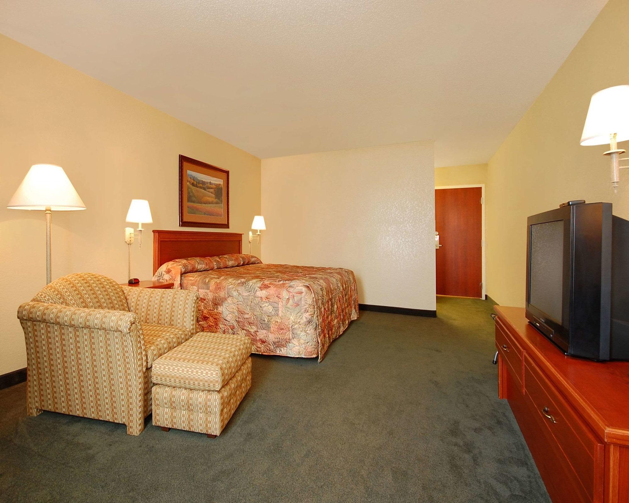 Econo Lodge Inn&Suites Kearney Exterior foto