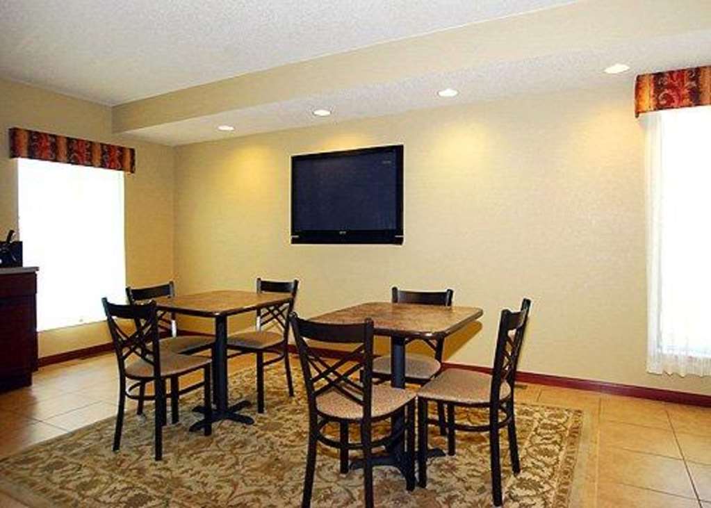 Econo Lodge Inn&Suites Kearney Restaurante foto