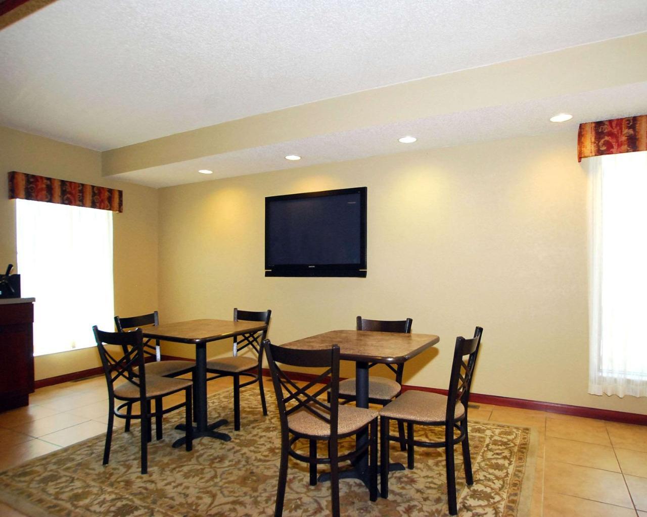 Econo Lodge Inn&Suites Kearney Exterior foto